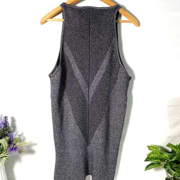 Lizzie’s Boutique Sleeveless Dress - Picture 2 of 5